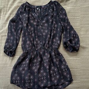 Elegant Black Patterned Women's Tunic Top